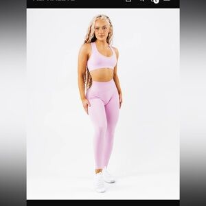 Alphalete AMPLIFY CONTOUR LEGGING Women's Seamless Scrunch Legging size medium